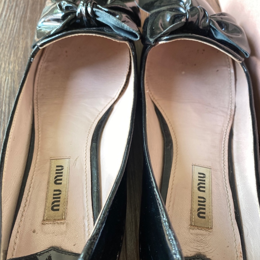 Miu Miu Black Patent Leather Bow Ballet Flats Siz… - image 7